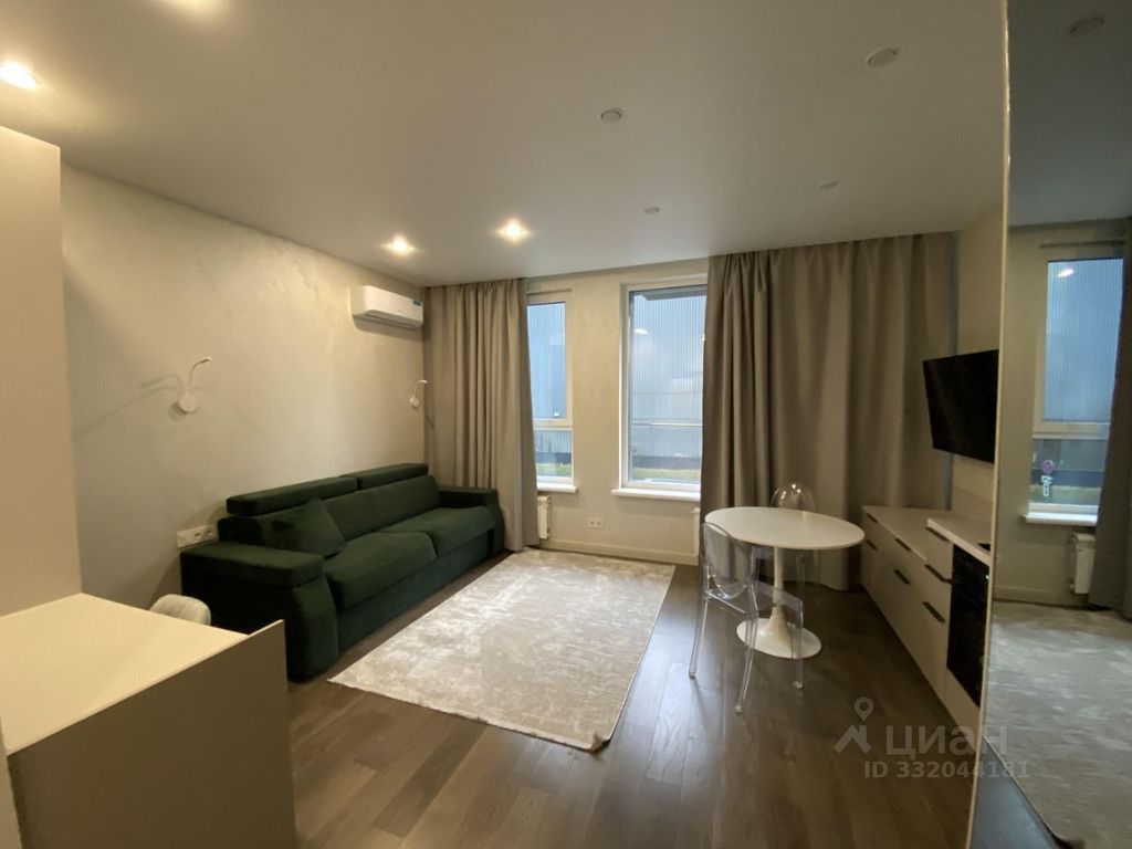m. Moskva Tovarnaya: Apartment, studio