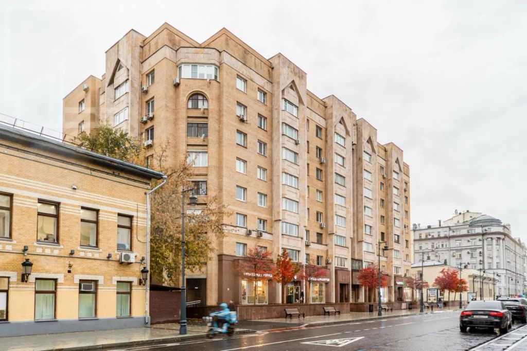 m. Pushkinskaya: Apartment, 3-rooms