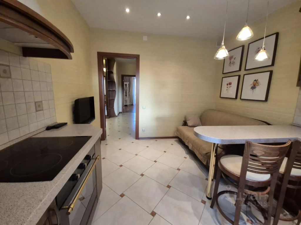 m. Pavshino: Apartment, 2-rooms