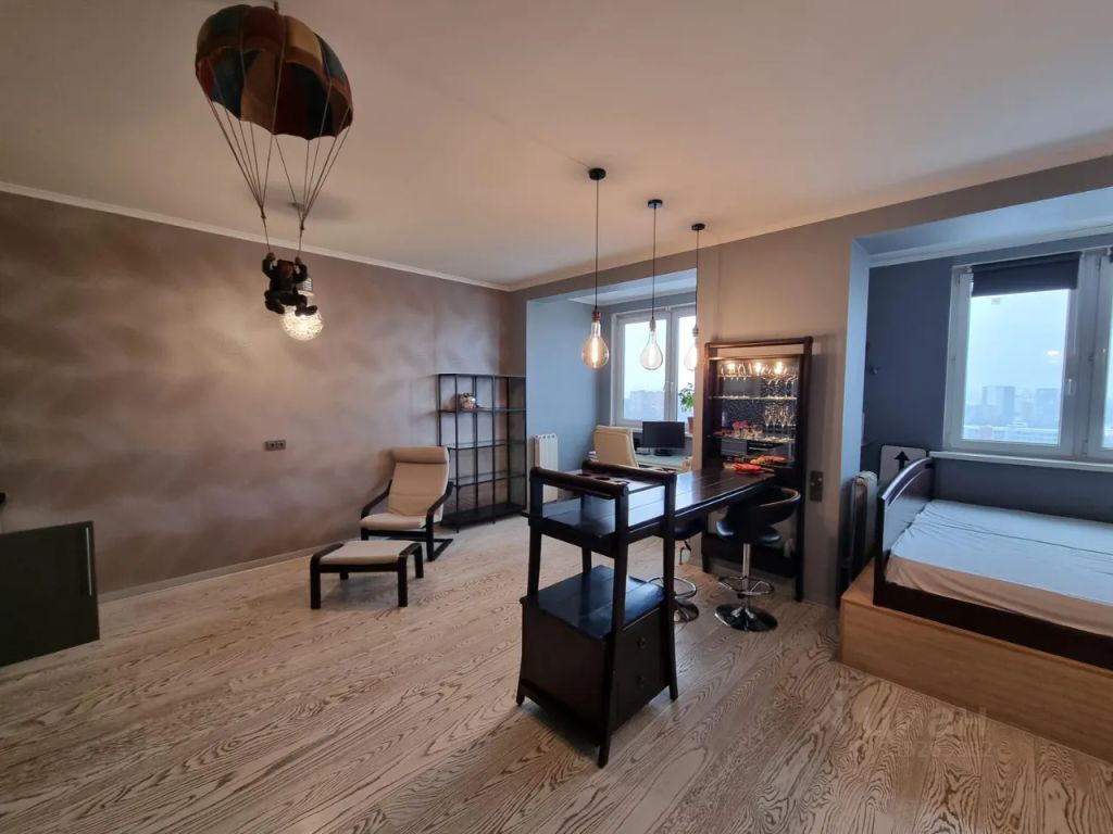 m. Rabochy Poselok: Apartment, studio