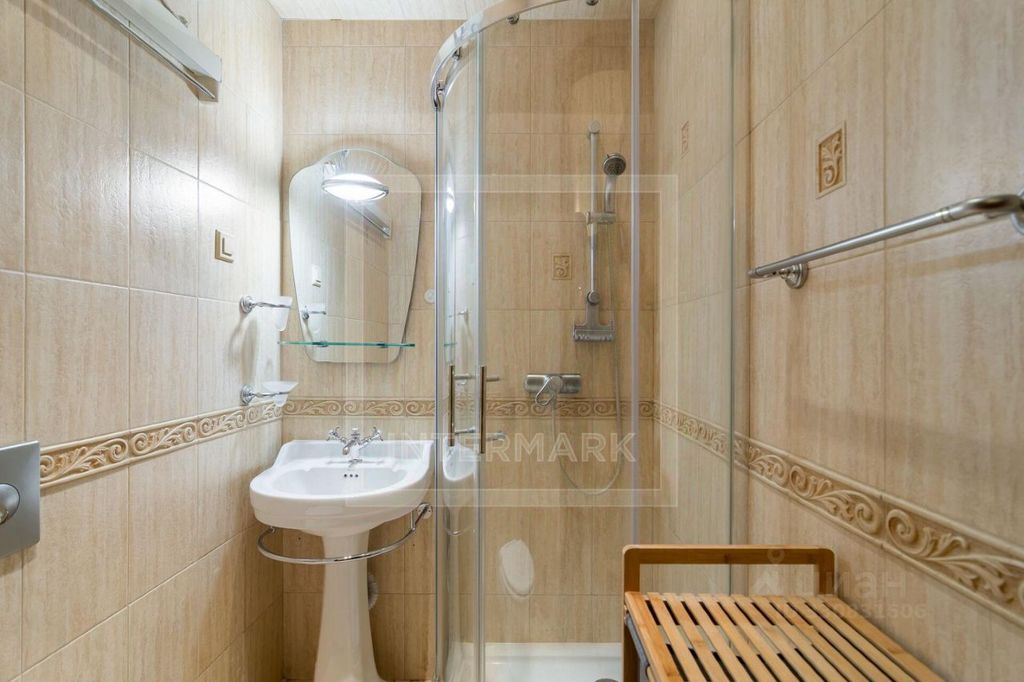 m. Mayakovskaya: Apartment, 3-rooms