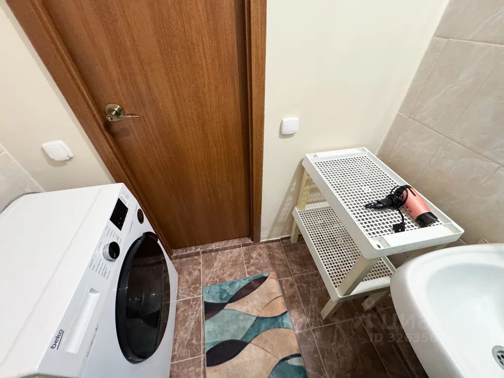 m. Levoberezhnaya: Apartment, 2-rooms