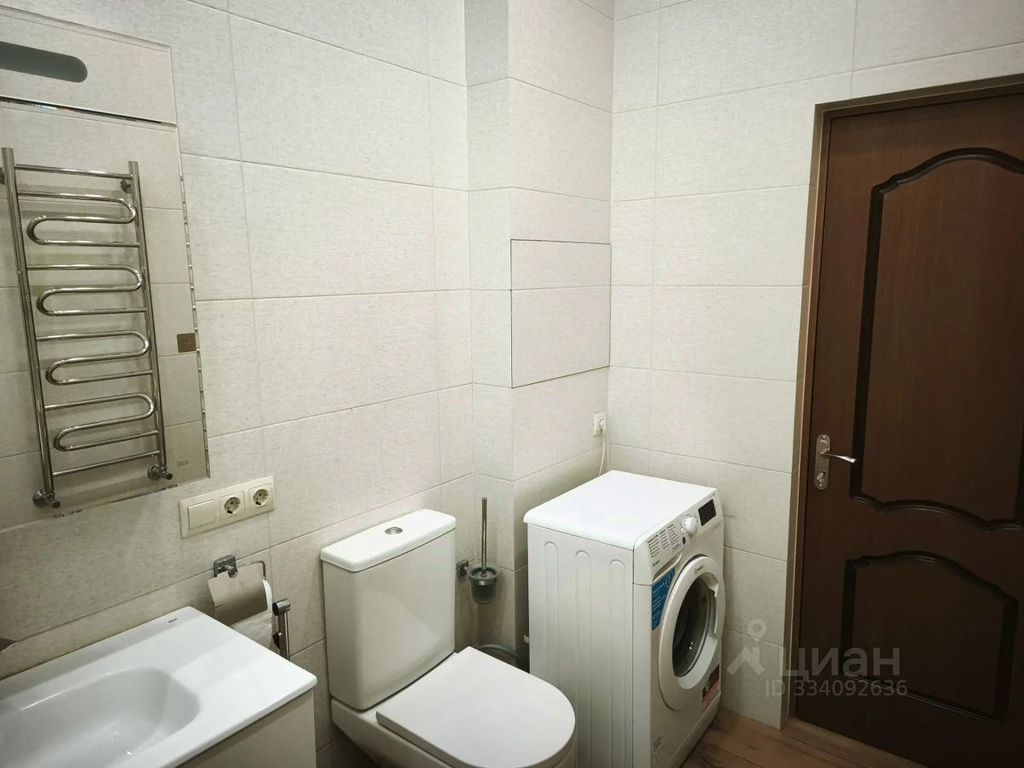 m. Fiztekh: Apartment, 2-rooms