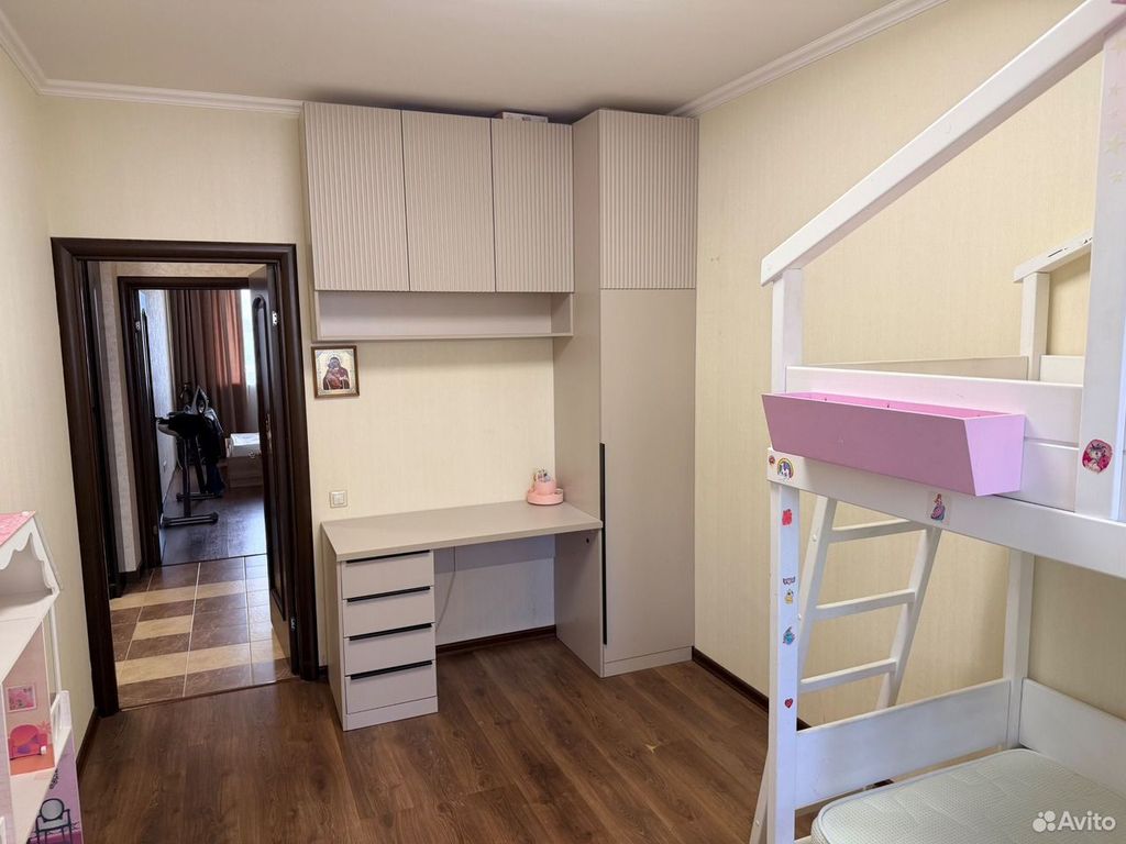 m. Nikolskoe: Apartment, 3-rooms
