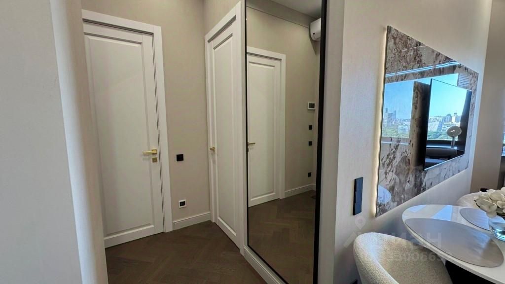 m. Oktyabrskoe pole: Apartment, 2-rooms