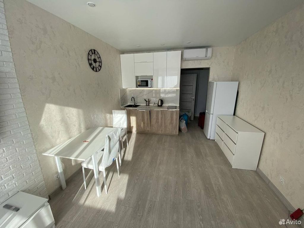 m. Aminyevskaya: Apartment, studio