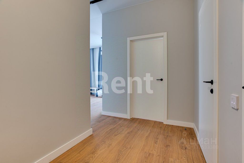 m. Verkhnie Kotly: Apartment, 2-rooms