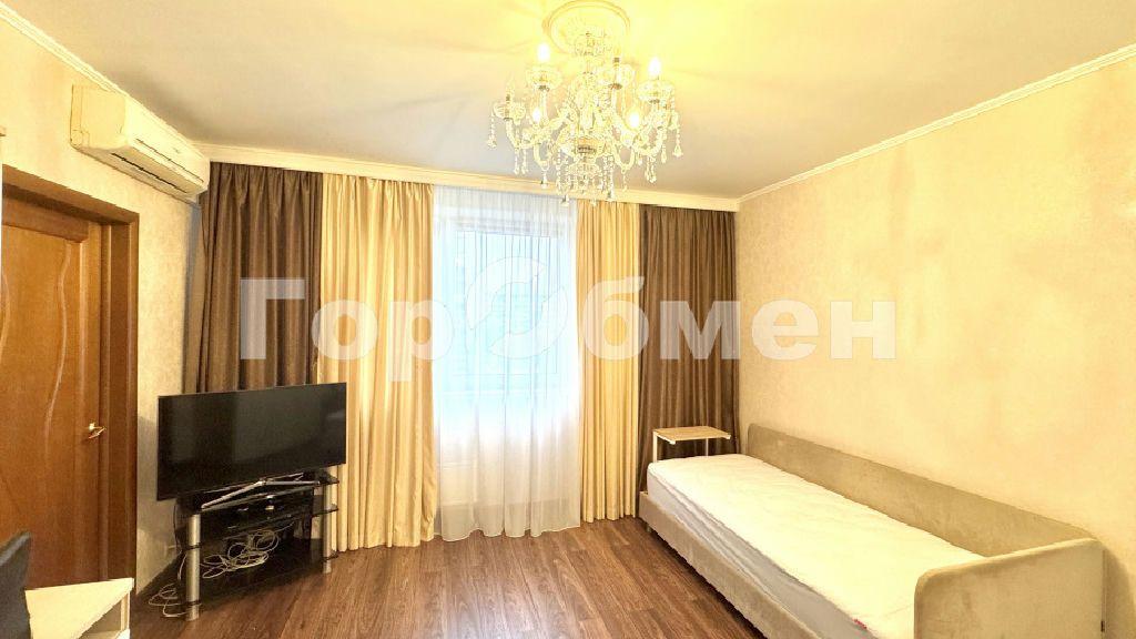 m. Strogino: Apartment, 3-rooms