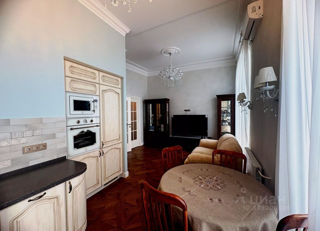 m. Ploschad Gagarina: Apartment, 2-rooms