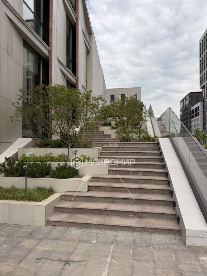 m. ZIL: Apartment, studio