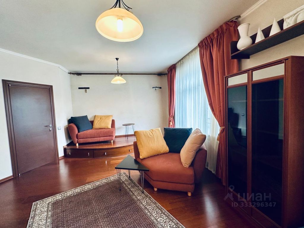 m. Barrikadnaya: Apartment, 2-rooms
