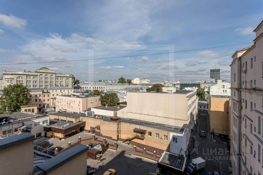 m. Kitay-gorod: Apartment, 3-rooms