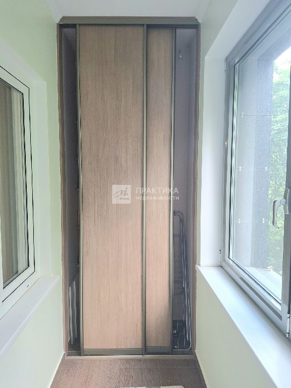 m. Ploschad Gagarina: Apartment, 2-rooms