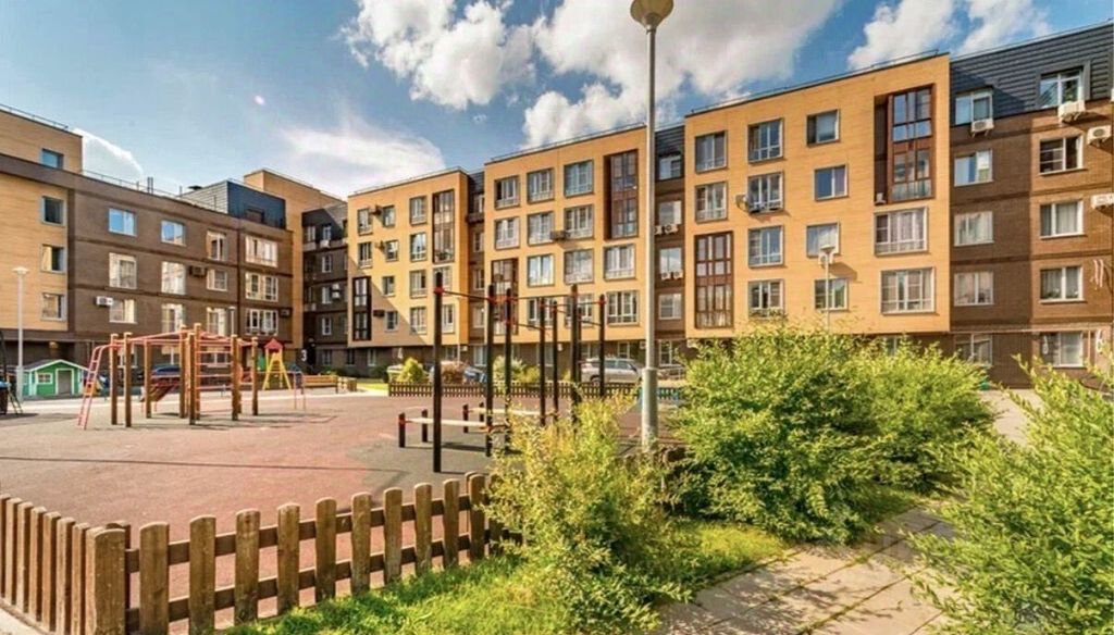 m. Khimki: Apartment, 3-rooms