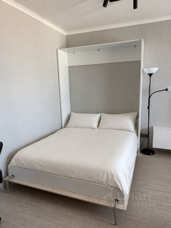 m. Grachevskaya: Apartment, studio