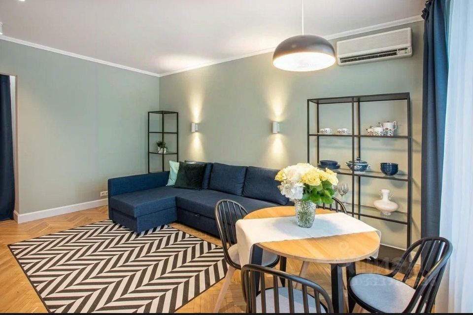 m. Tverskaya: Apartment, 2-rooms