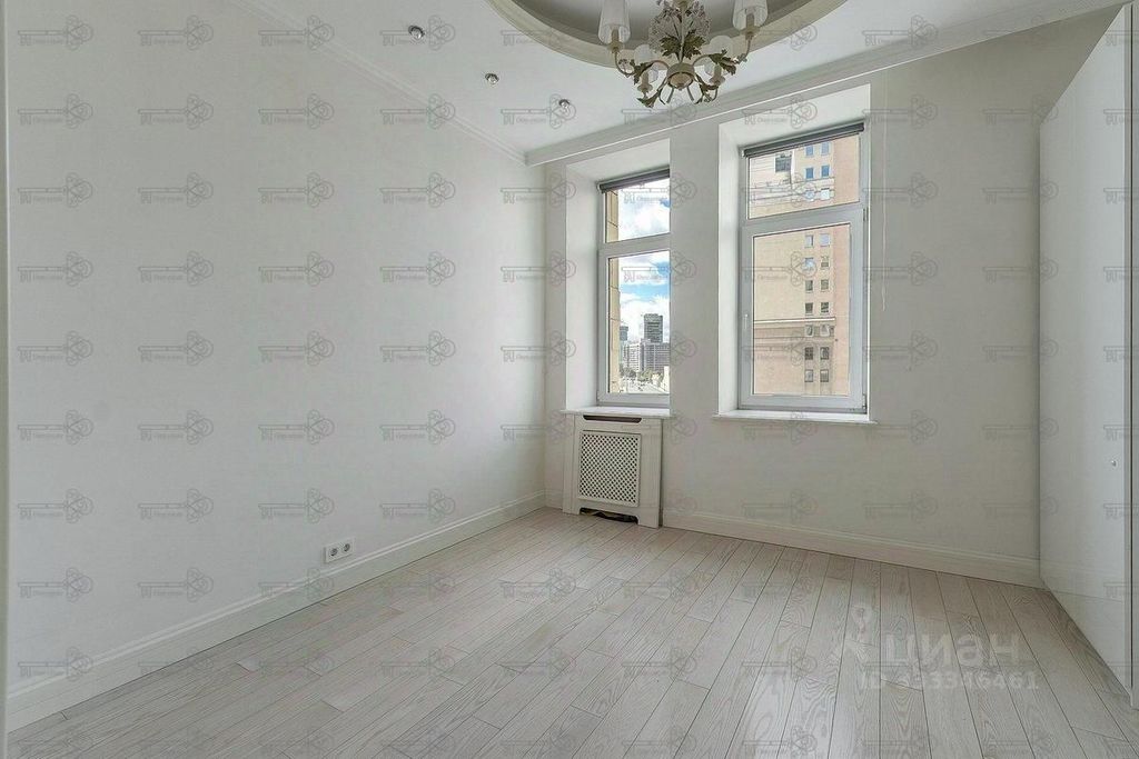 m. Krasnopresnenskaya: Apartment, 3-rooms
