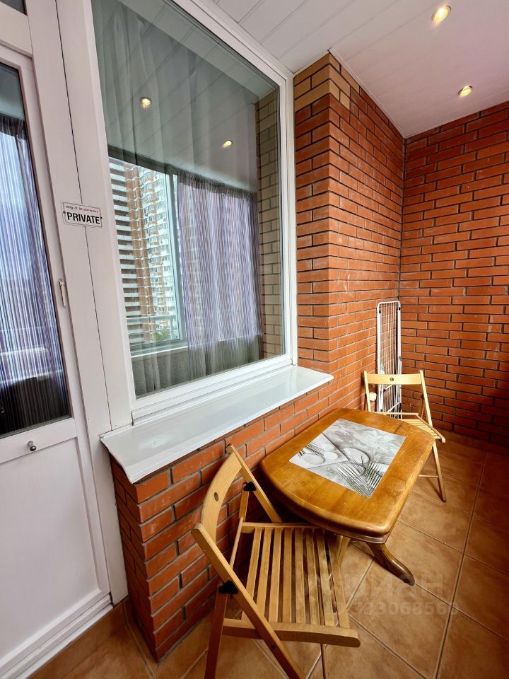 m. Prospekt Vernadskogo: Apartment, 2-rooms