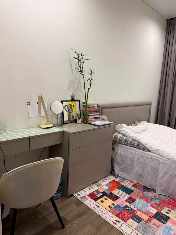 m. ZIL: Apartment, 2-rooms