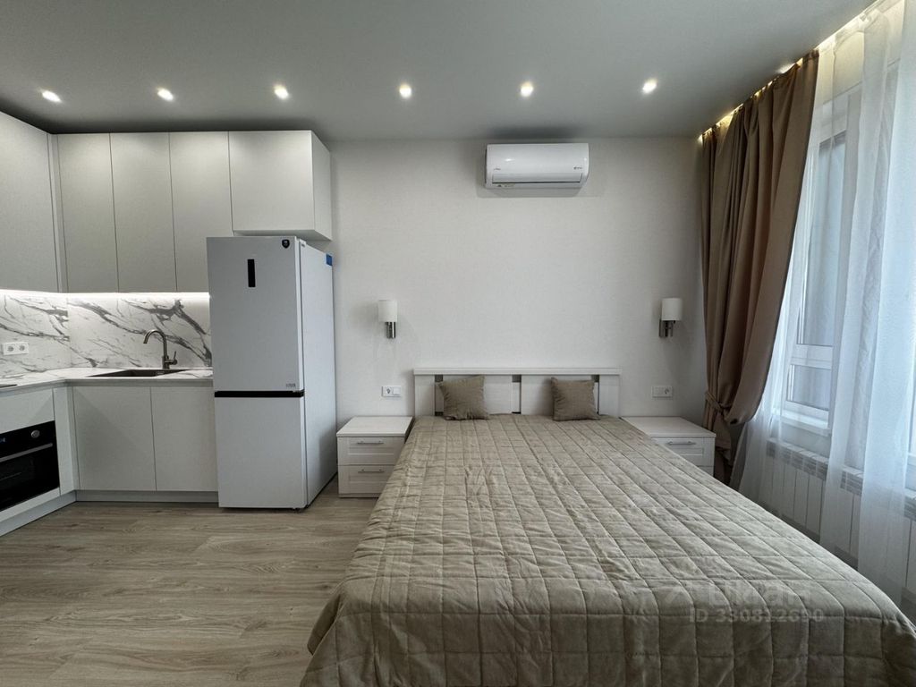 m. Dubrovka: Apartment, studio