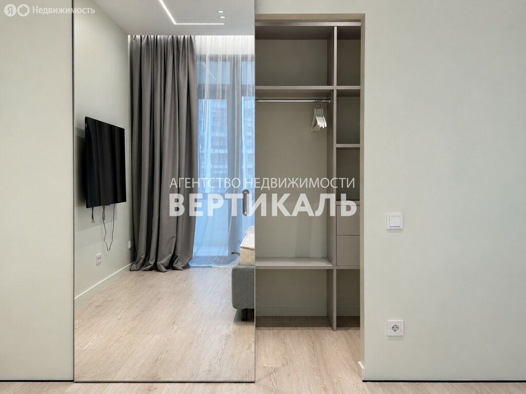 m. Spartak: Apartment, 3-rooms
