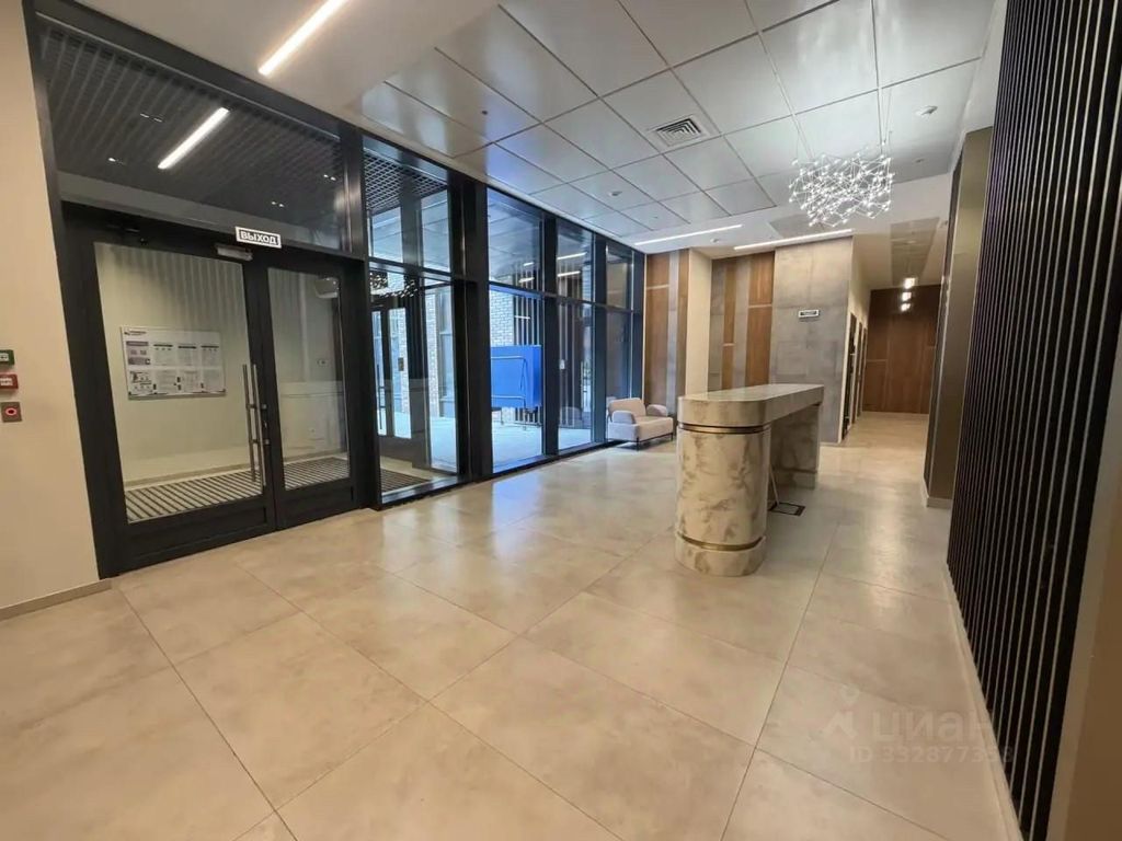 m. ZIL: Apartment, 2-rooms