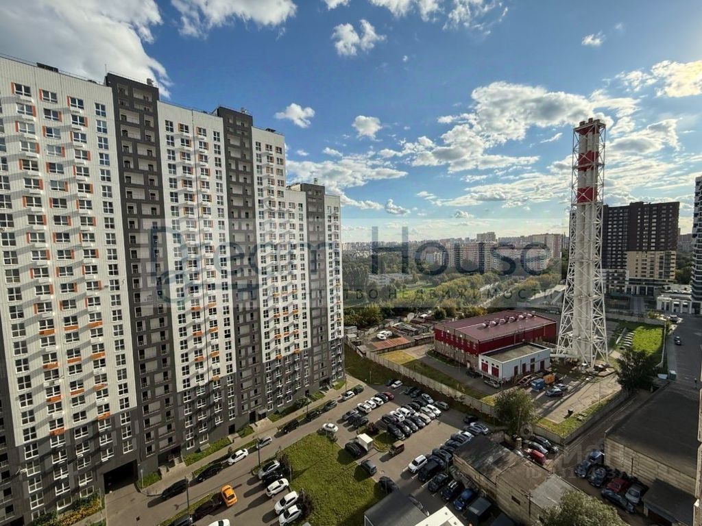 m. Lukhmanovskaya: Apartment, studio