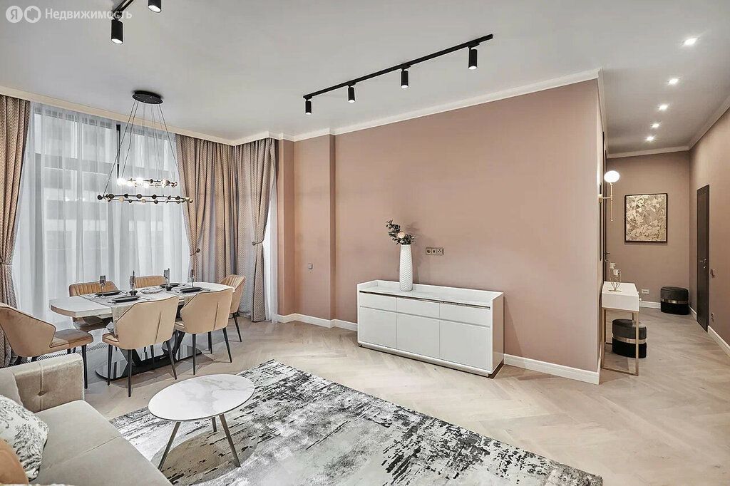 m. Minskaya: Apartment, 3-rooms