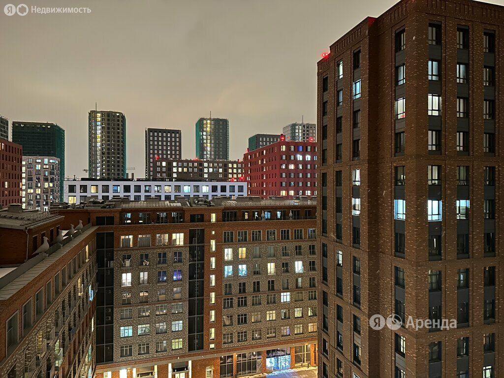 m. ZIL: Apartment, 2-rooms