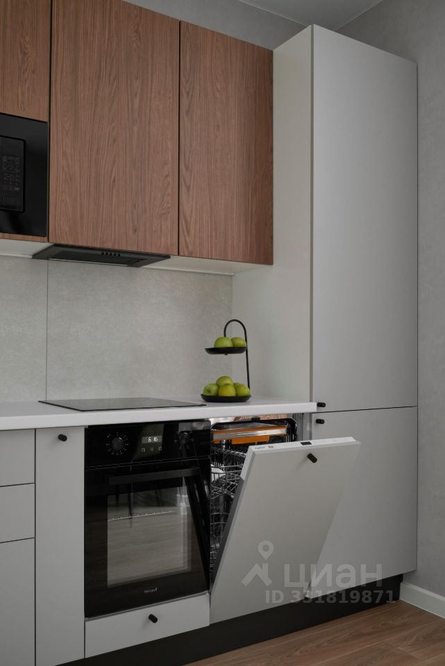 m. Maryina Roscha: Apartment, studio