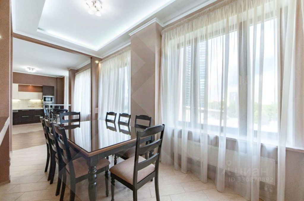 m. Smolenskaya: Apartment, 4-rooms