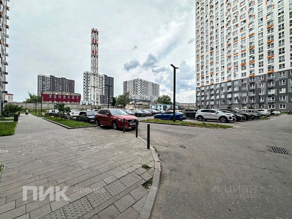 m. Lukhmanovskaya: Apartment, 1-rooms