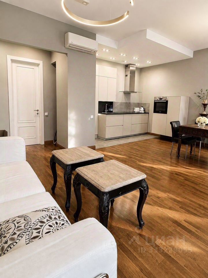 m. Shelepikha: Apartment, 2-rooms