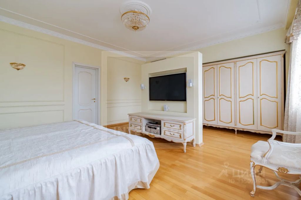 m. Frunzenskaya: Apartment, 5-rooms