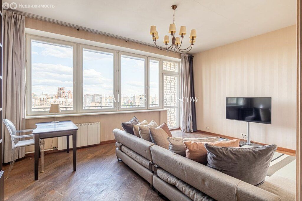 m. Krasnopresnenskaya: Apartment, 2-rooms