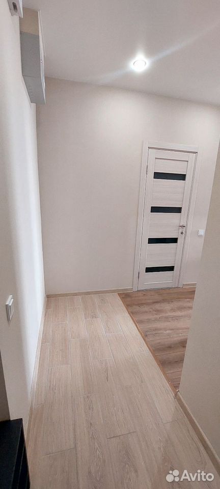 m. Lukhmanovskaya: Apartment, studio