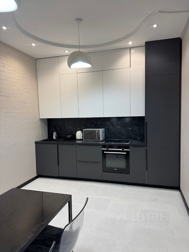m. Narodnoe Opolchenie: Apartment, 2-rooms