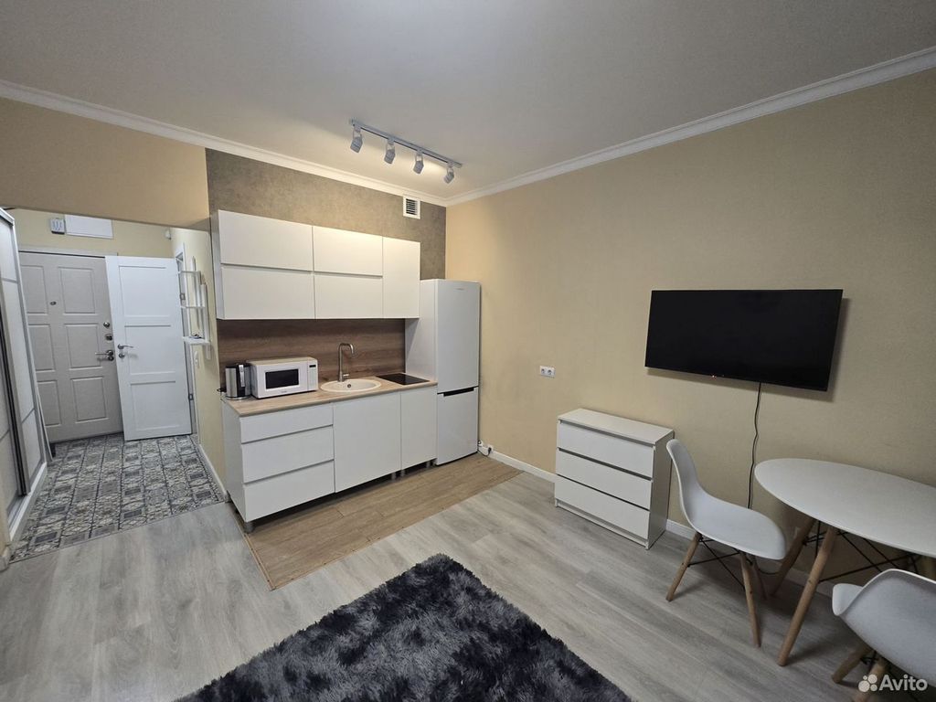 m. Strogino: Apartment, studio
