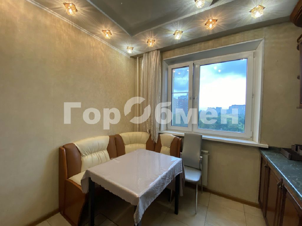 m. Lyublino: Apartment, 2-rooms