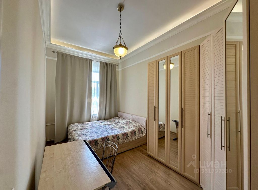 m. Barrikadnaya: Apartment, 2-rooms