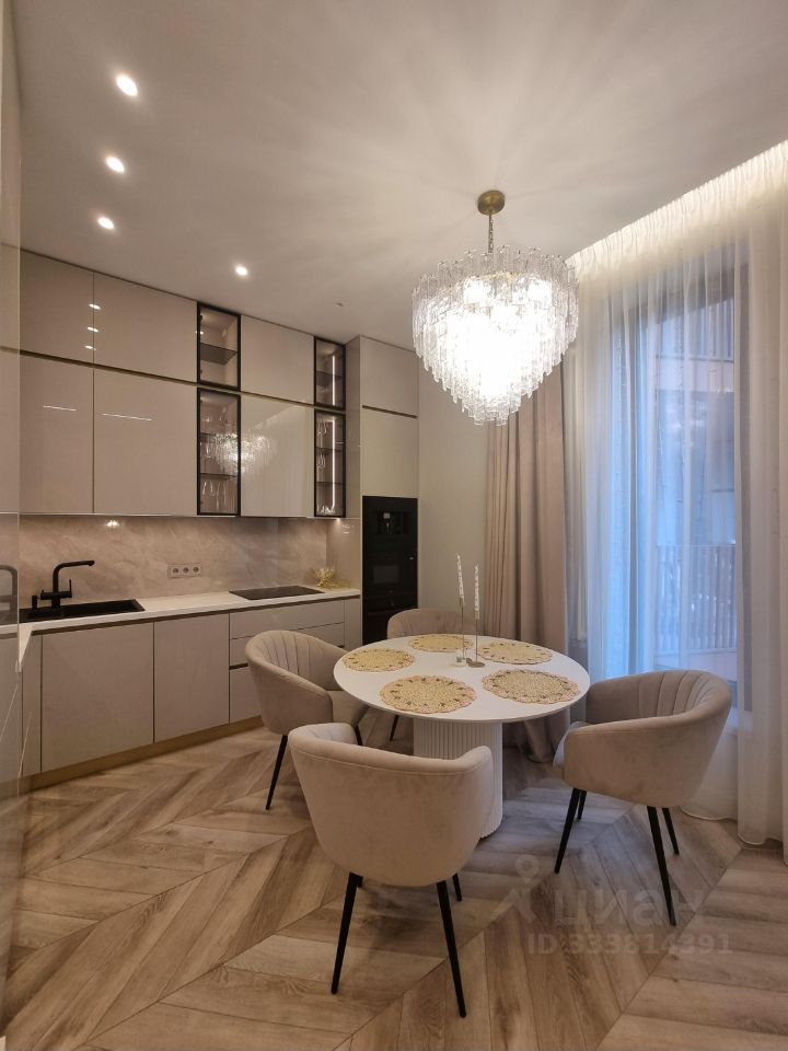 m. Avtozavodskaya: Apartment, 3-rooms