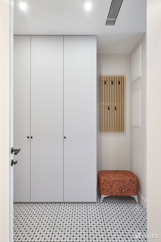 m. Maryina Roscha: Apartment, studio