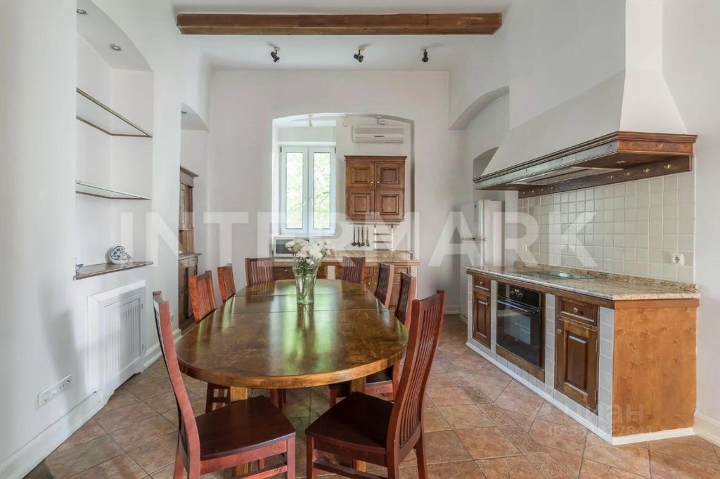 m. Kitay-gorod: Apartment, 4-rooms