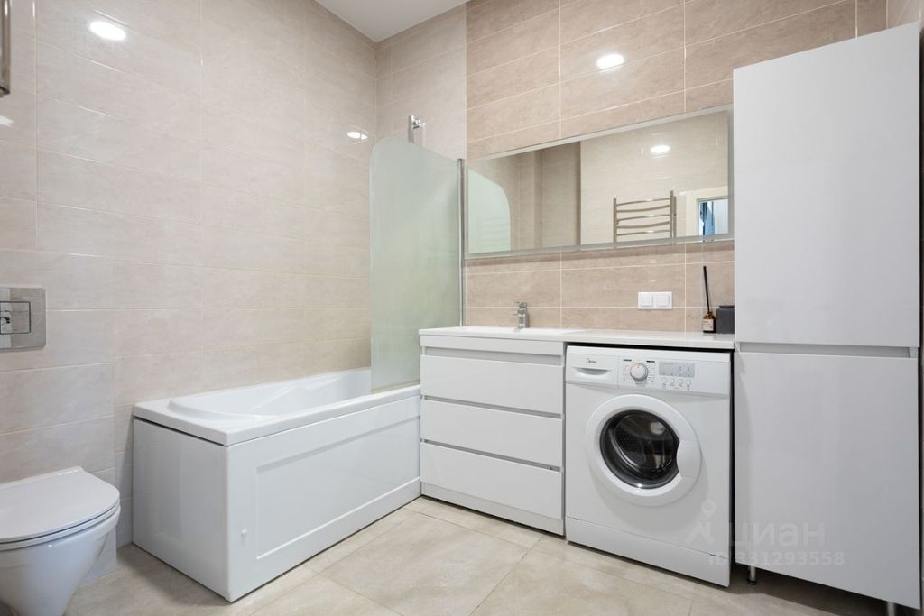 m. Moskva Tovarnaya: Apartment, studio