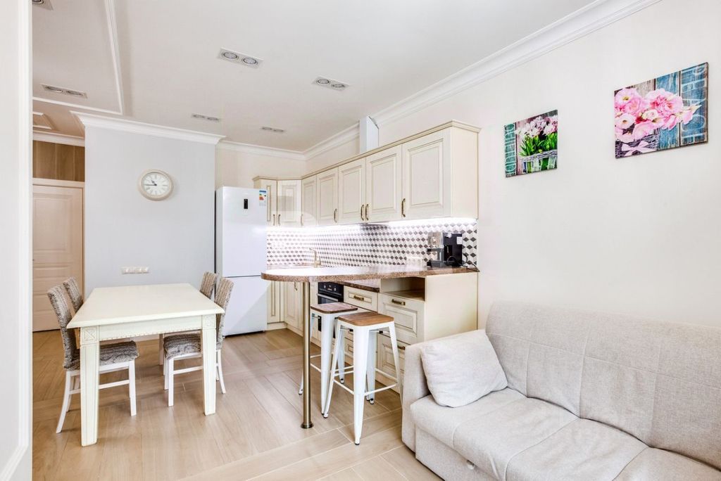 m. Serpukhovskaya: Apartment, 3-rooms