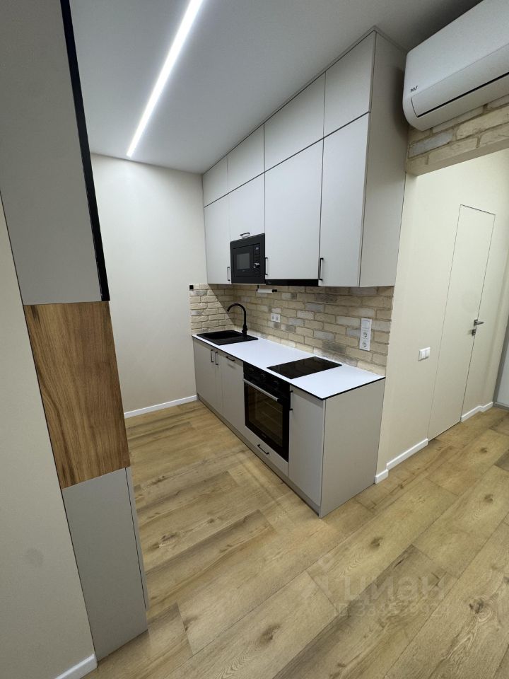 m. Park Pobedy: Apartment, studio