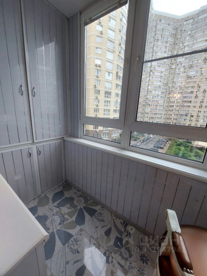 m. Yugo-Zapadnaya: Apartment, 3-rooms