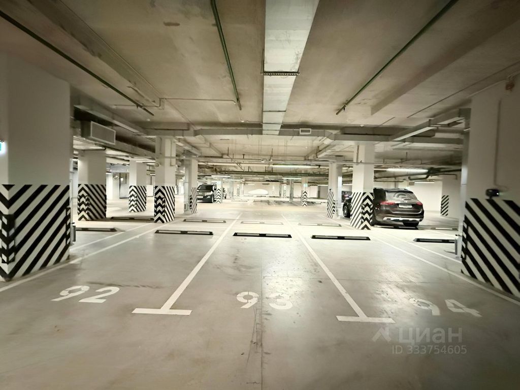 m. ZIL: Apartment, 2-rooms