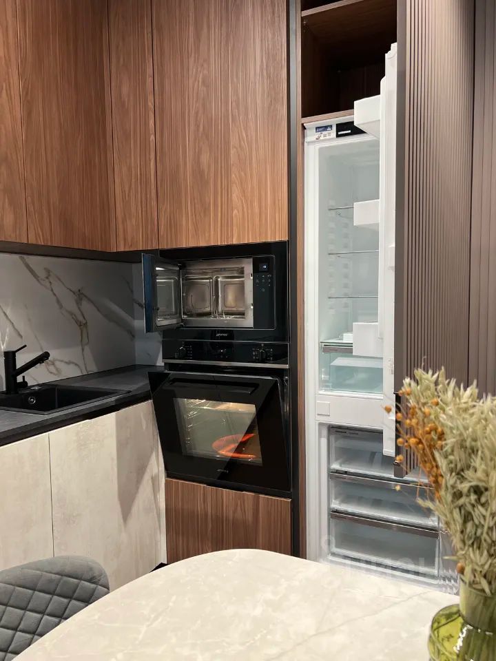 m. ZIL: Apartment, 2-rooms