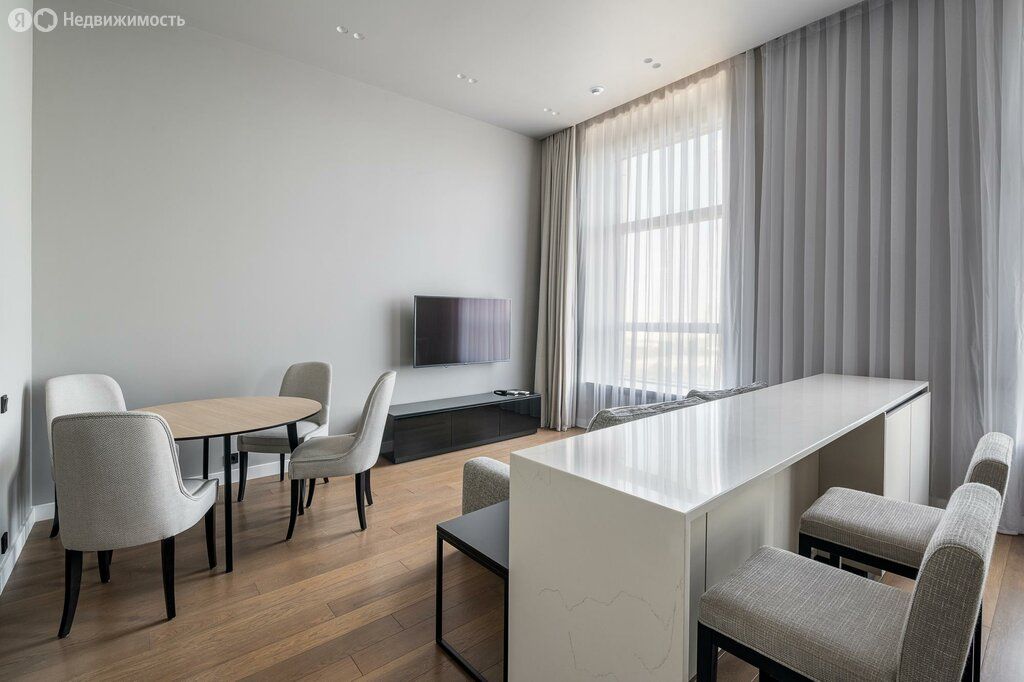 m. Bagrationovskaya: Apartment, 3-rooms